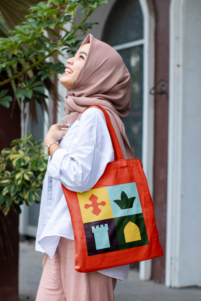 Tote bag with Mansfield College, Oxford, branding